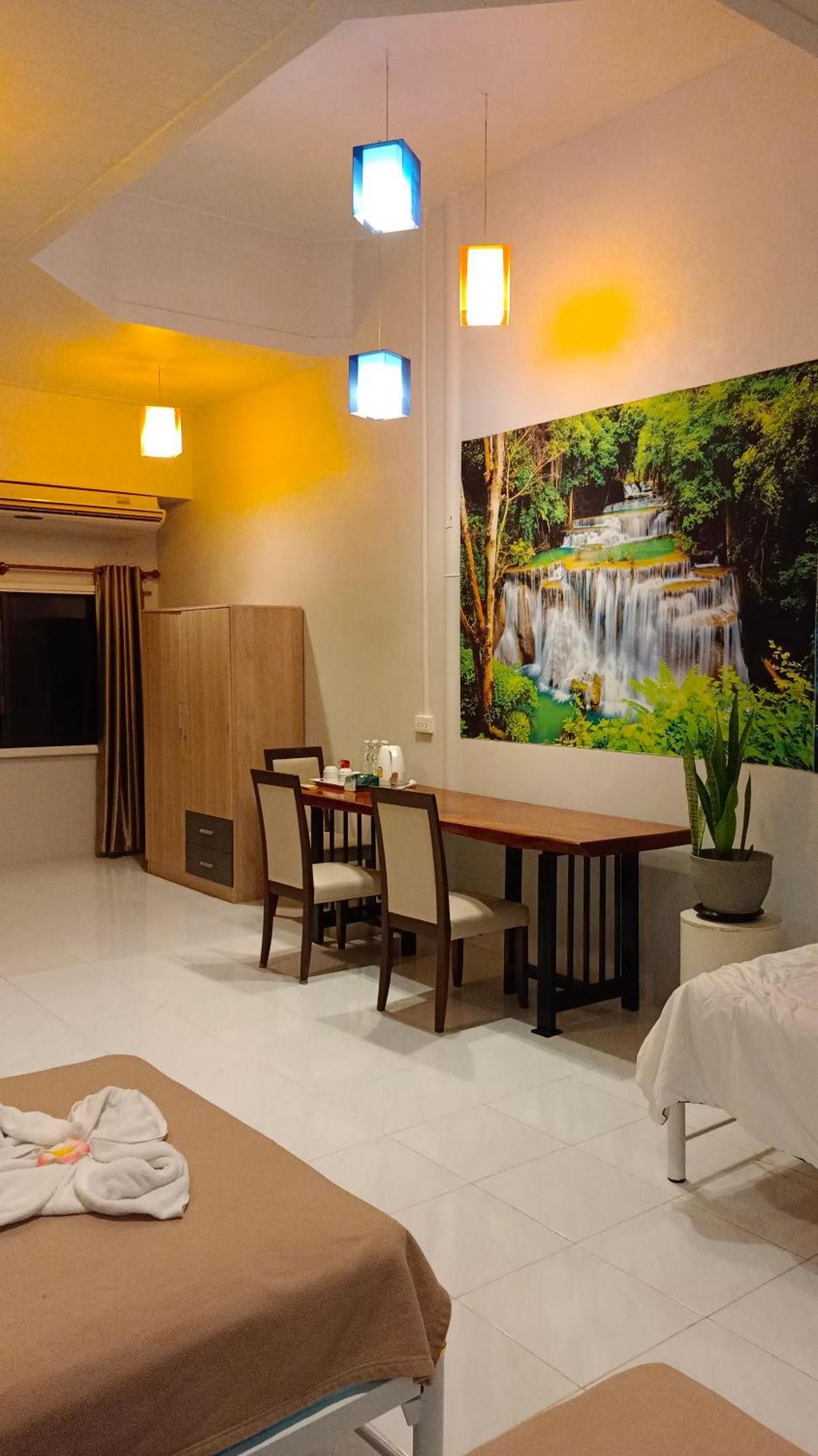 Batikseafood Airport & Room Ban Bo Sai Klang Buitenkant foto