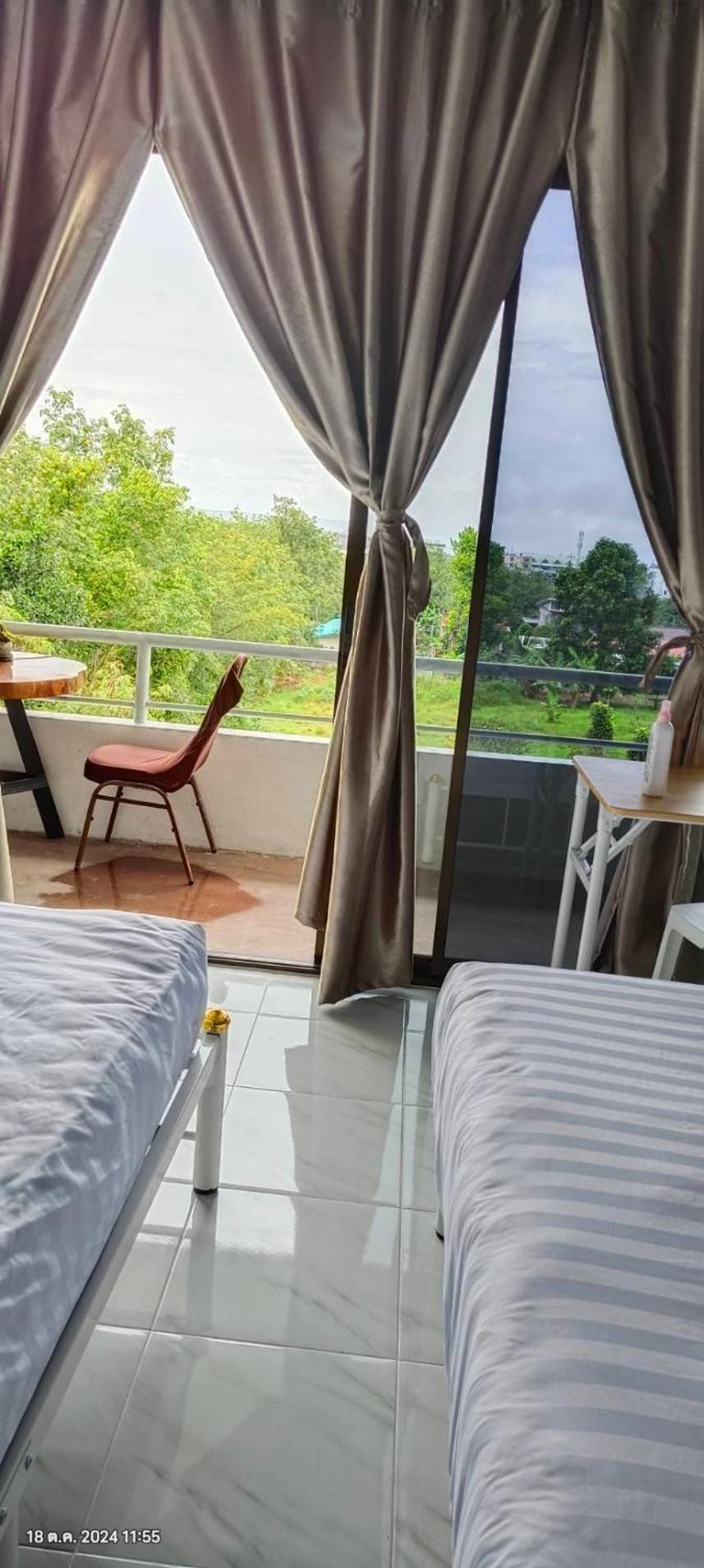 Batikseafood Airport & Room Ban Bo Sai Klang Kamer foto