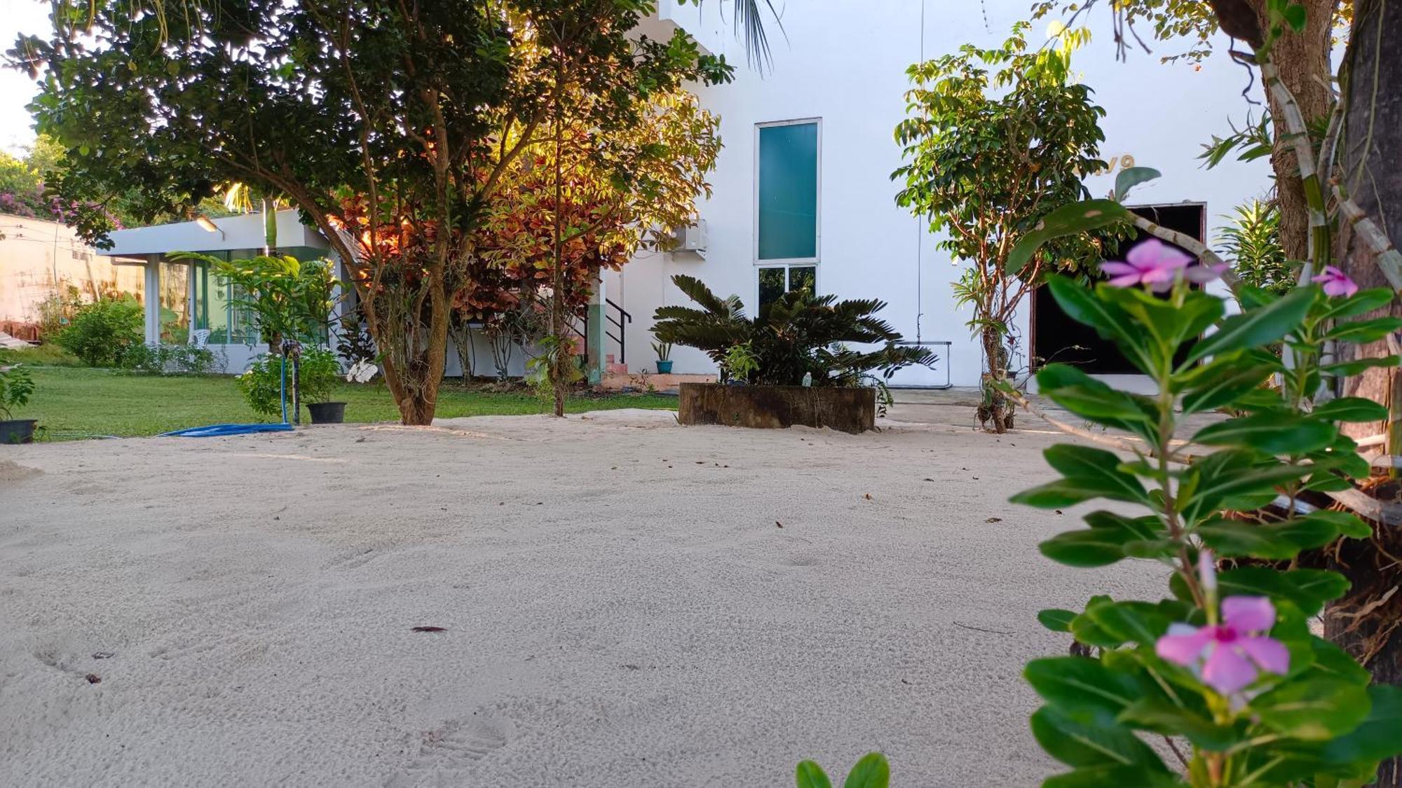 Batikseafood Airport & Room Ban Bo Sai Klang Buitenkant foto