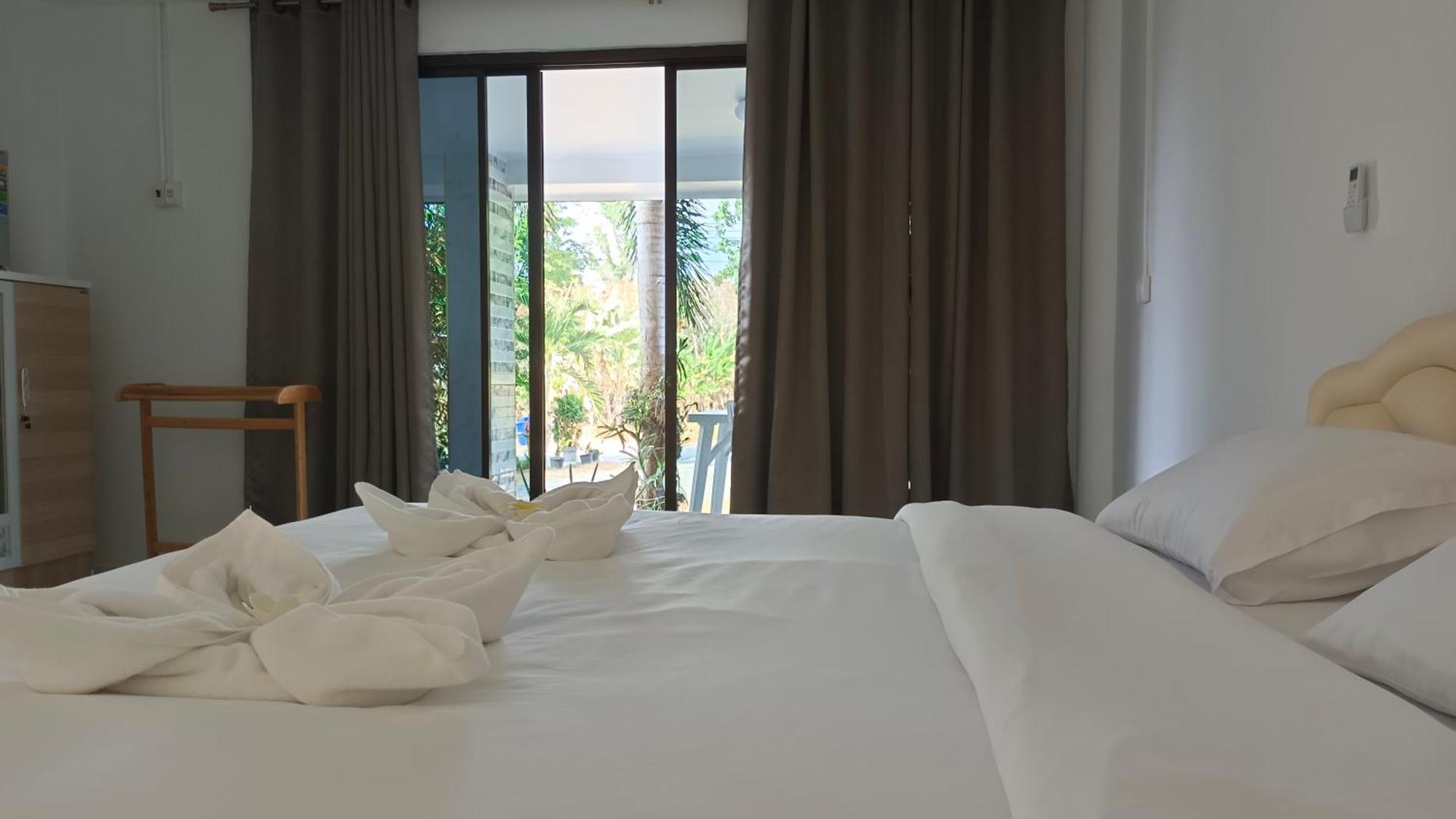 Batikseafood Airport & Room Ban Bo Sai Klang Buitenkant foto